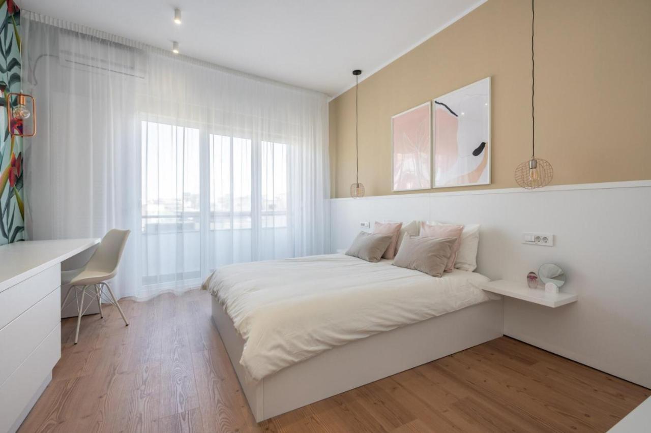 Fabulous Apartament With View In Calea Victoriei Бухарест Экстерьер фото